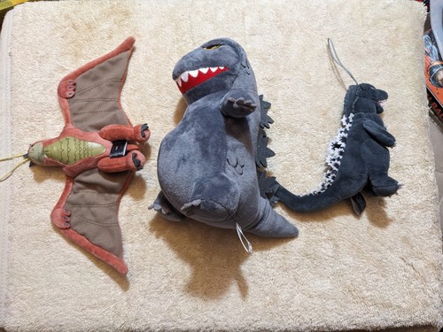 Kidrobot godzilla plush - kidrobot,